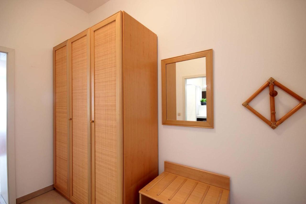 Apartment Bellevue Premium By Rujana